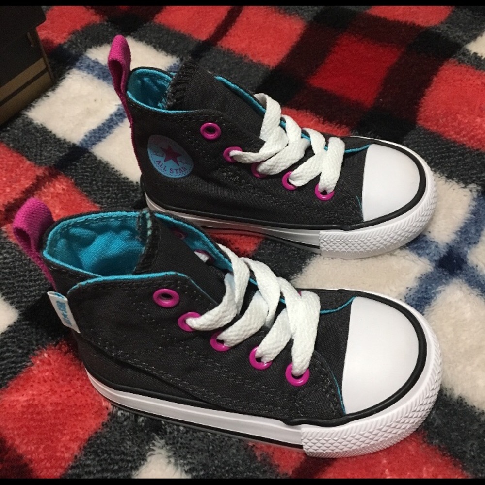 ***SOLD***Chuck Taylor All Star Hi-Top Converse - Picture 6 of 8